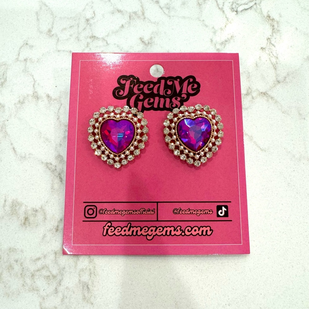 NWT Feed Me Gems Heart Stud Earrings